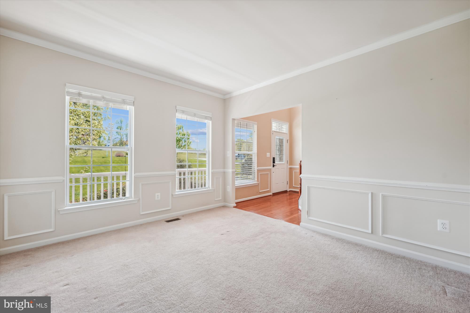 2063 Baythorne Road Prince Frederick, MD 20678 - Photo 7 of 32 Living Room