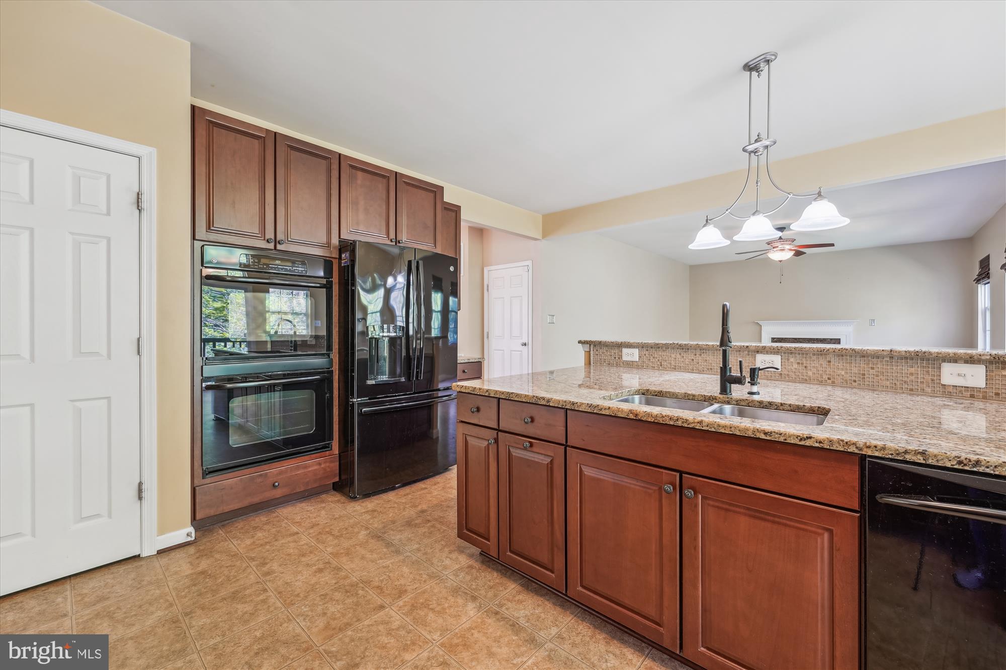 2063 Baythorne Road Prince Frederick, MD 20678 - Photo 10 of 32 Kitchen
