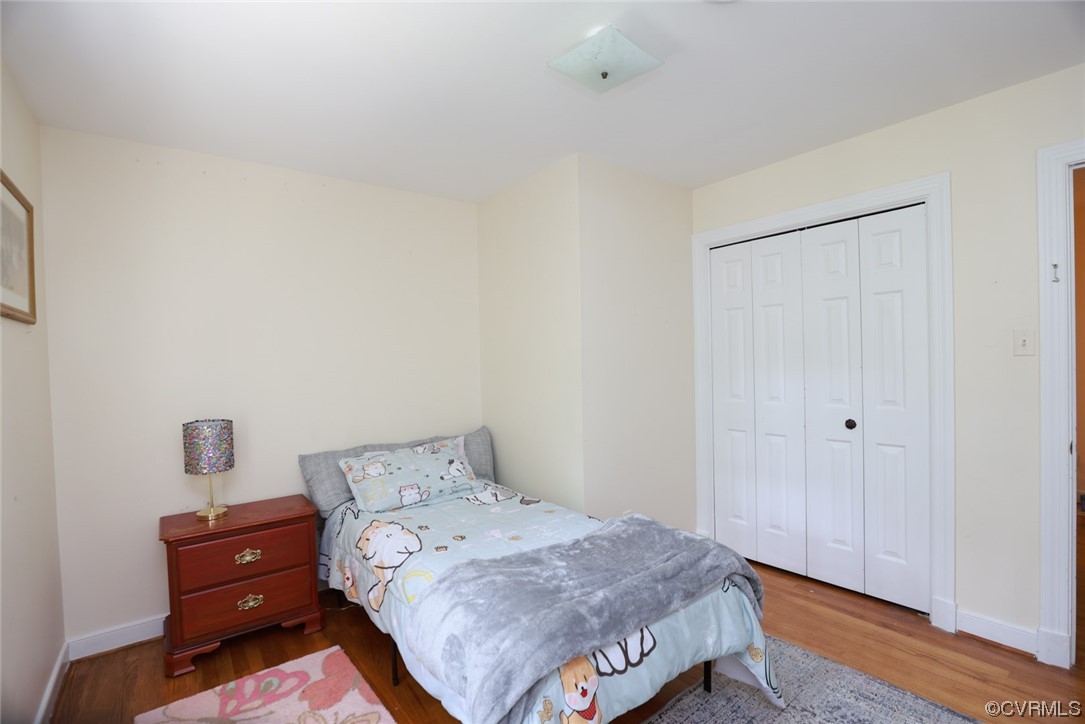 2000 Camborne Road Chesterfield, VA 23236 - Photo 31 of 44 Bedroom with hardwood floors