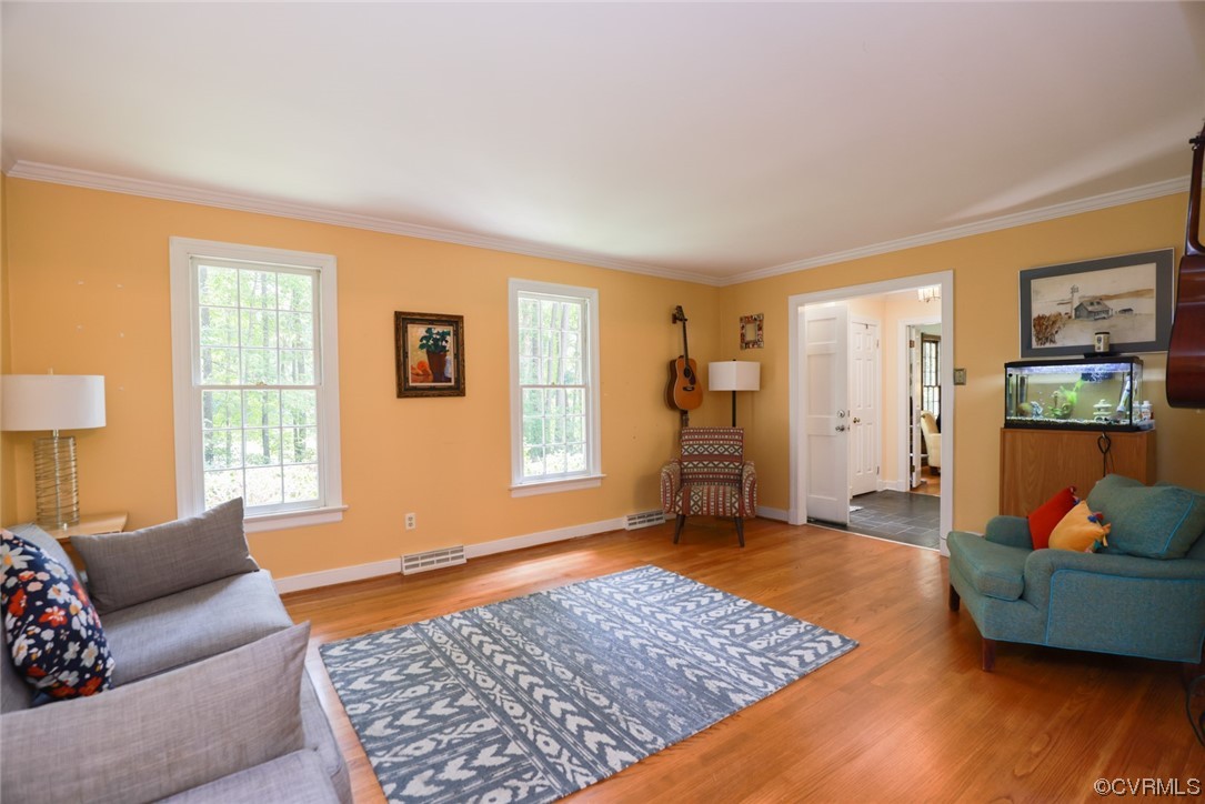 2000 Camborne Road Chesterfield, VA 23236 - Photo 5 of 44 Living room with natural light and hardwood flooring