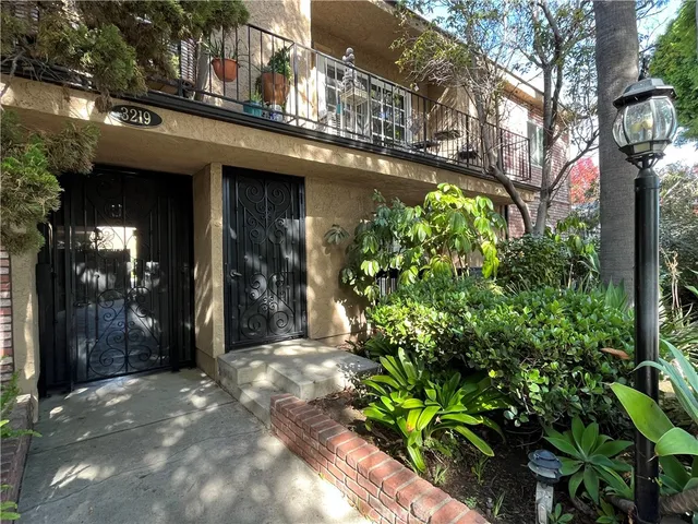 $4,000 | 3219 Colorado Avenue, Santa Monica, CA 90404