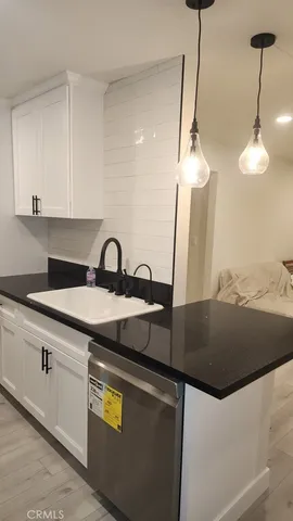 $4,000 | 3219 Colorado Avenue, Santa Monica, CA 90404