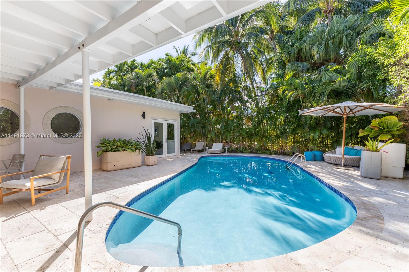 6010 Pine Tree Drive Miami Beach, FL 33140 - Photo 11 of 56