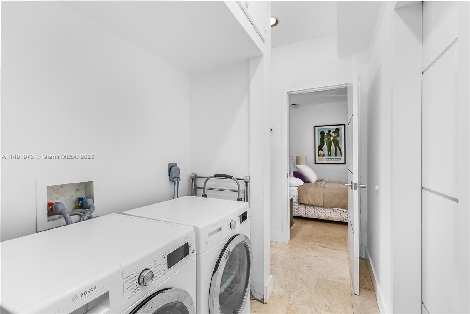 6010 Pine Tree Drive Miami Beach, FL 33140 - Photo 29 of 56