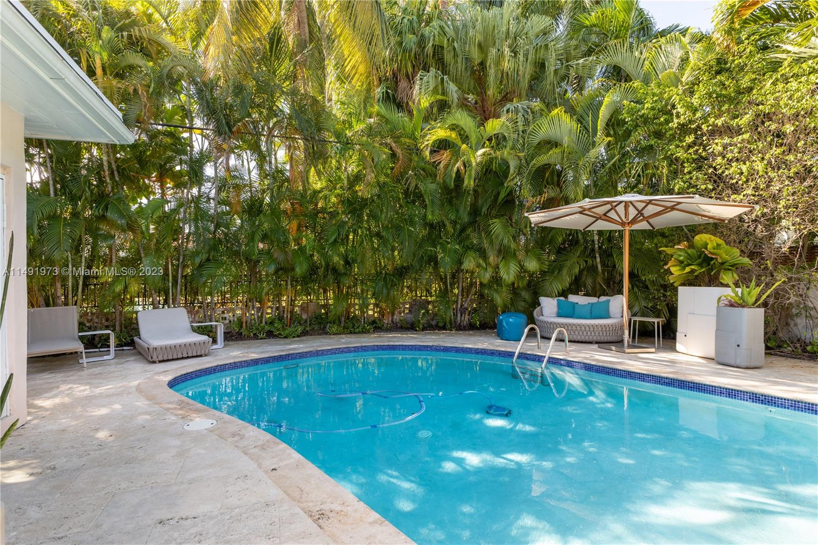 6010 Pine Tree Drive Miami Beach, FL 33140 - Photo 32 of 56