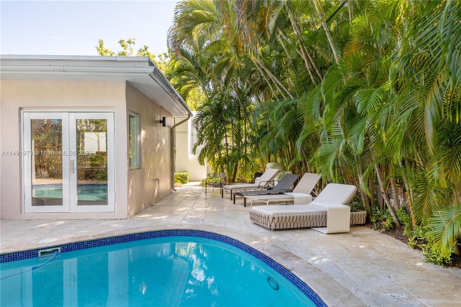 6010 Pine Tree Drive Miami Beach, FL 33140 - Photo 34 of 56