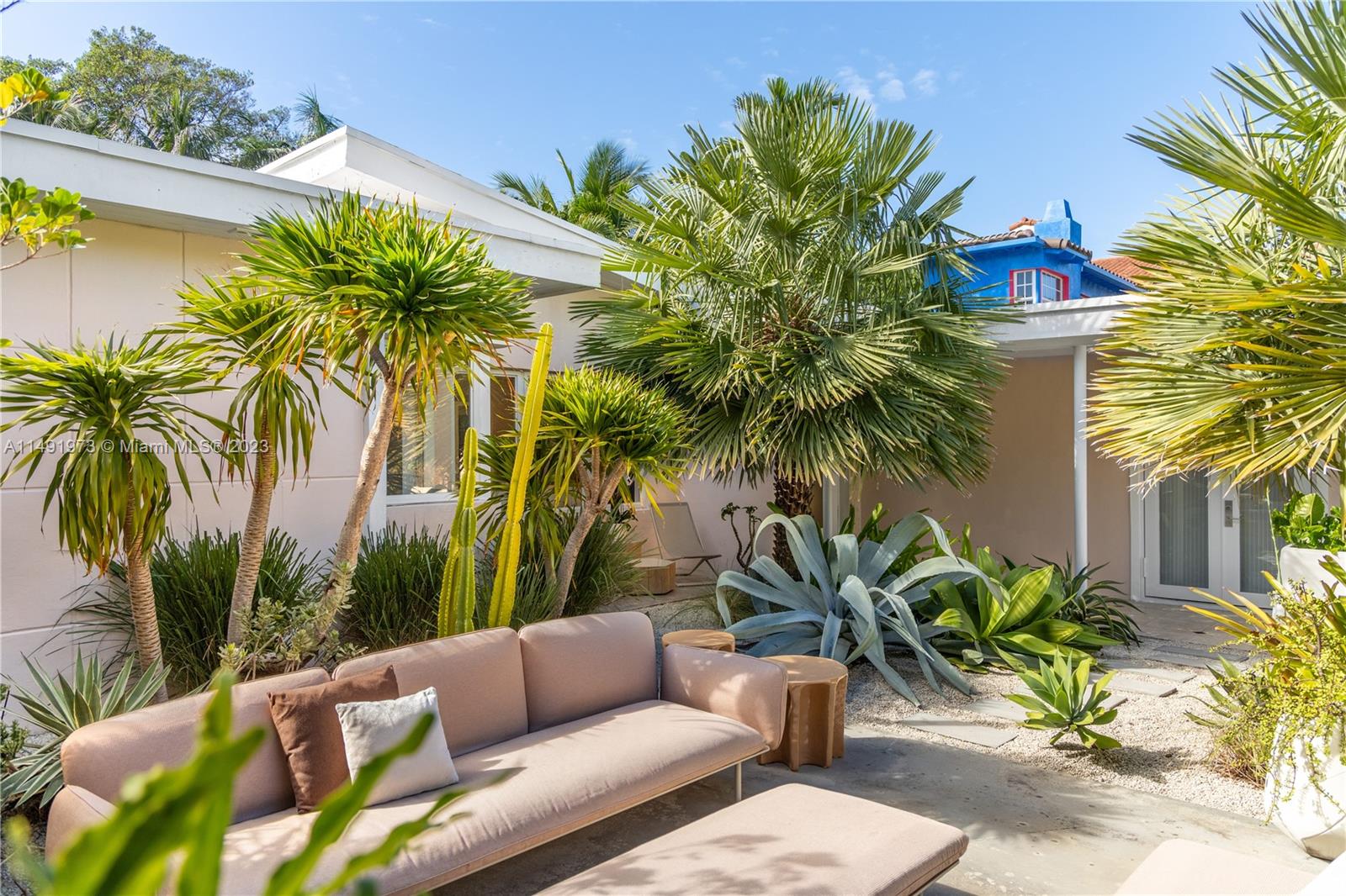 6010 Pine Tree Drive Miami Beach, FL 33140 - Photo 35 of 56