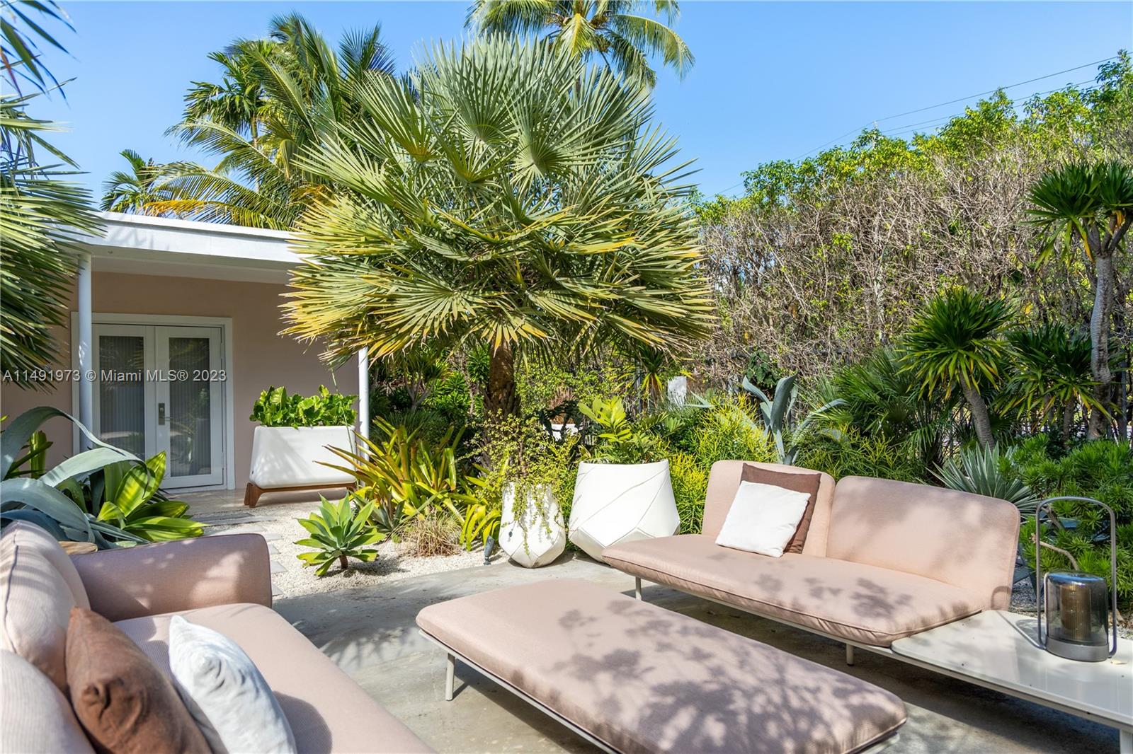 6010 Pine Tree Drive Miami Beach, FL 33140 - Photo 36 of 56