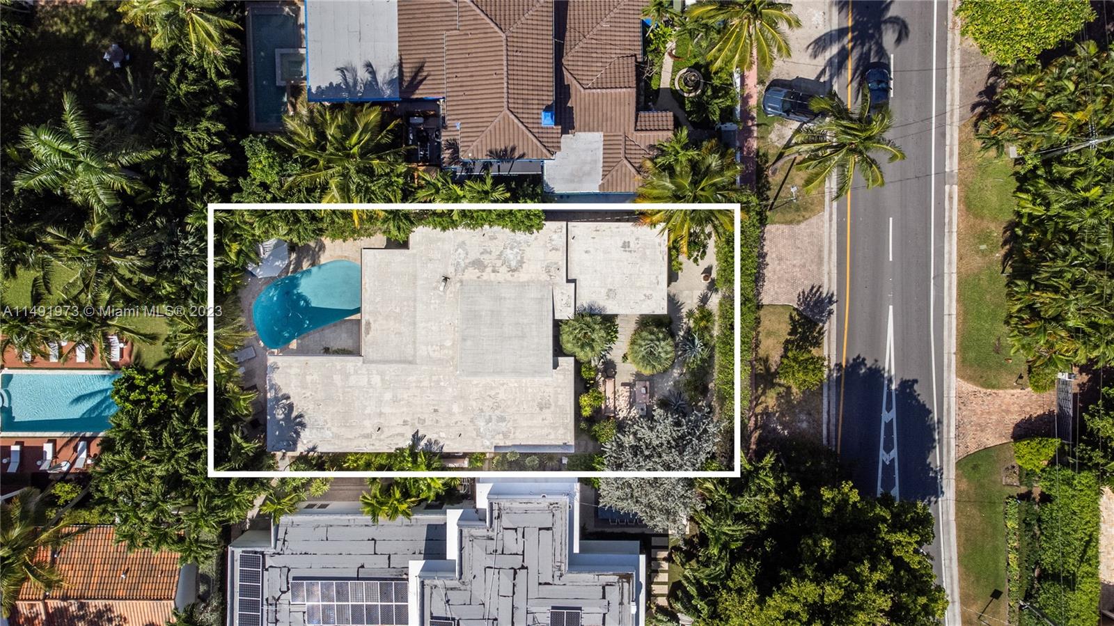 6010 Pine Tree Drive Miami Beach, FL 33140 - Photo 45 of 56