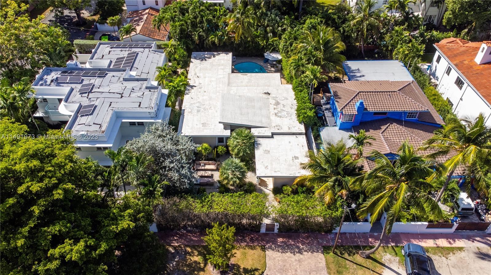 6010 Pine Tree Drive Miami Beach, FL 33140 - Photo 48 of 56