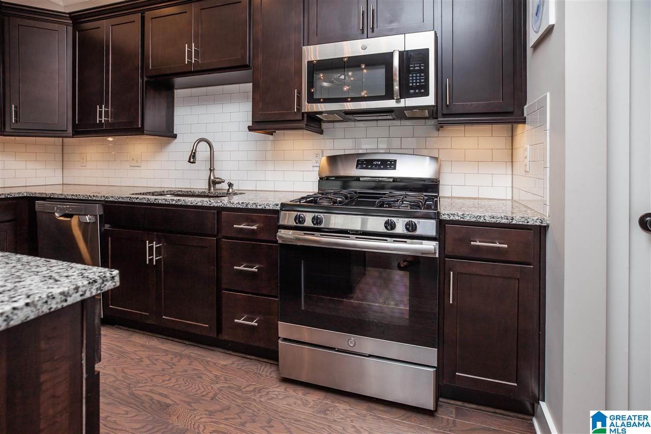 1445 Valley Trace Birmingham, AL 35210 - Photo 15 of 37