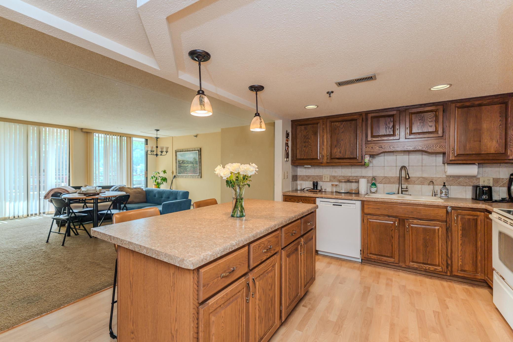 625 19th Street Northwest, Unit 300 Rochester, MN 55901 - Photo 17 of 75