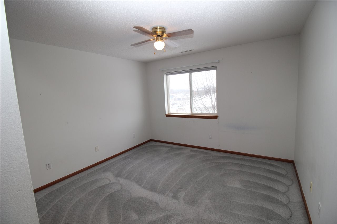 2775 Ridgeview Way Marion, IA 52302 - Photo 15 of 20 Gallery Image 15