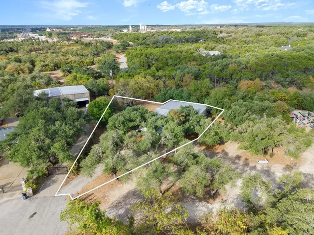 $889,000 | 10204 Oak Grove Circle, Austin, TX 78736