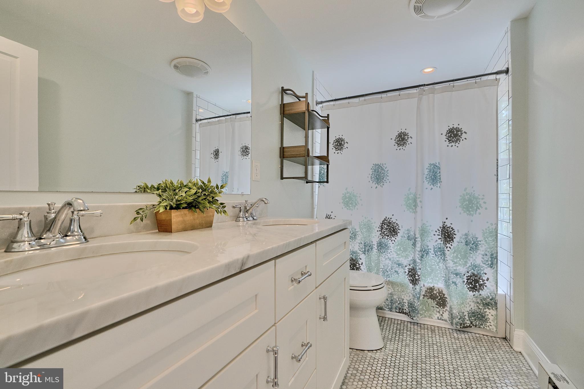 2938 Keswick Road Baltimore, MD 21211 - Photo 39 of 45 2nd Floor Full Bath