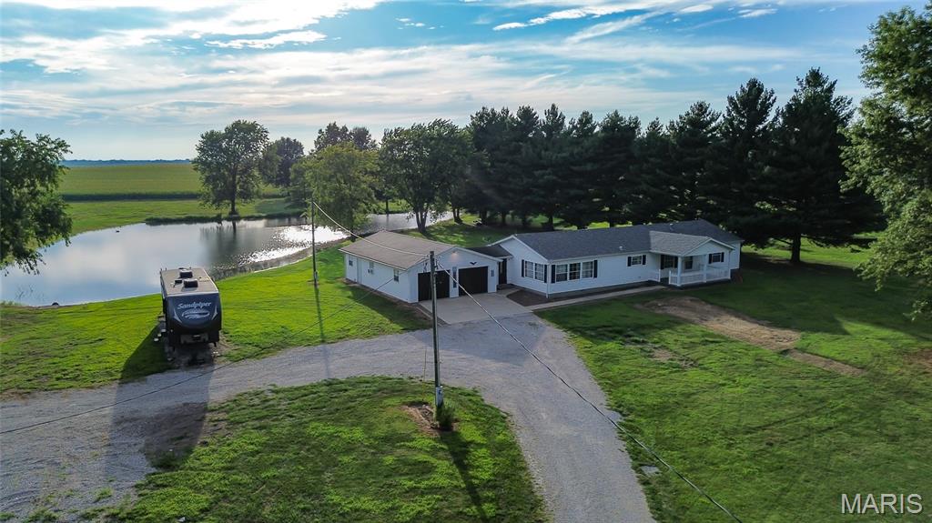 837 Pokey Road Pocahontas, IL 62275 - Photo 1 of 55 Gallery Image 1