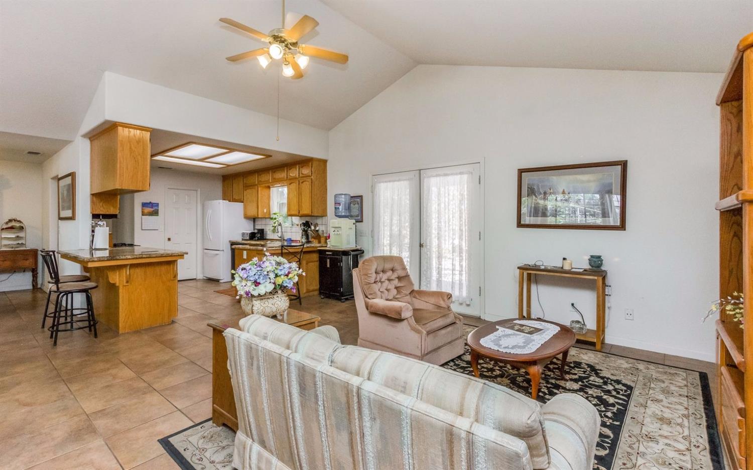 20400 Nicholas Road Clovis, CA 93619 - Photo 5 of 29 Gallery Image 5