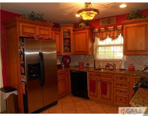 22 Boxwood Road Piscataway, NJ 08854 - Photo 13 of 18 Gallery Image 13