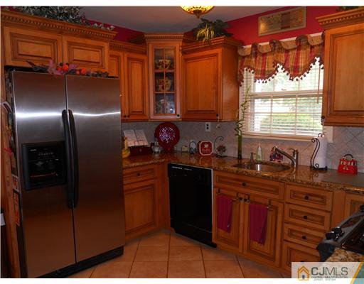22 Boxwood Road Piscataway, NJ 08854 - Photo 14 of 18 Gallery Image 14