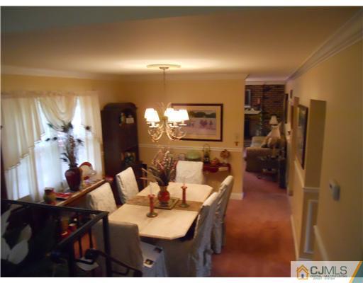 22 Boxwood Road Piscataway, NJ 08854 - Photo 10 of 18 Gallery Image 10