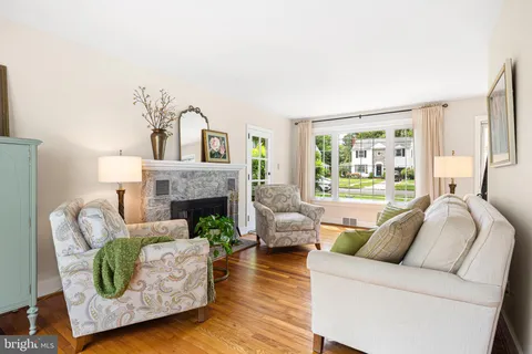 $694,000 | 809 West Redman Avenue, Haddonfield, NJ 08033