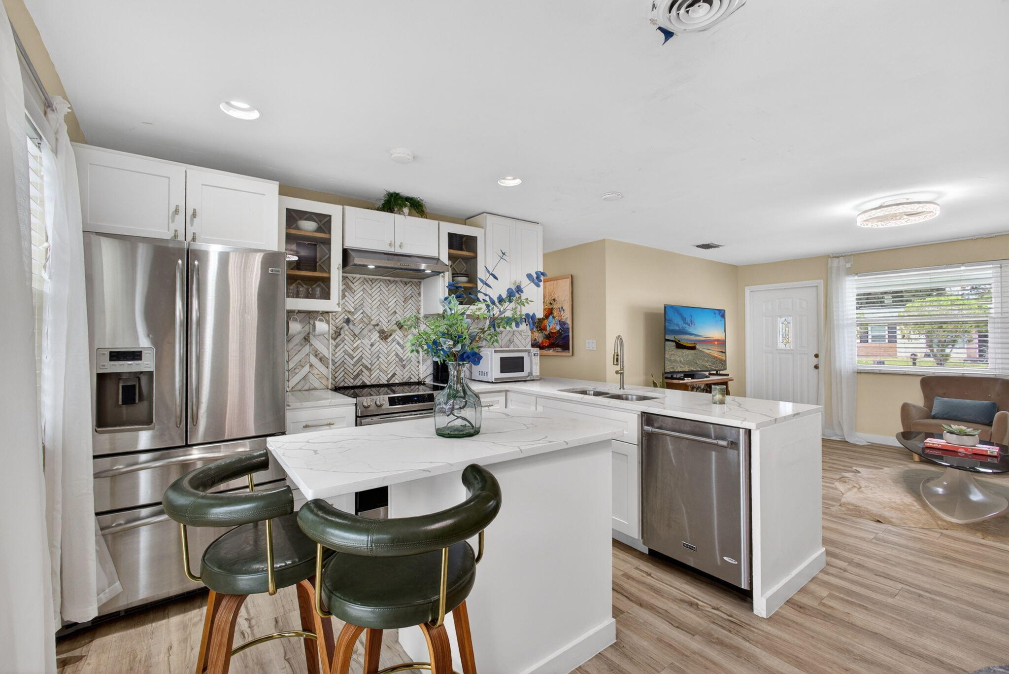 140 West 31st Court Riviera Beach, FL 33404 - Photo 9 of 59 15-web-or-mls-5D1A7421