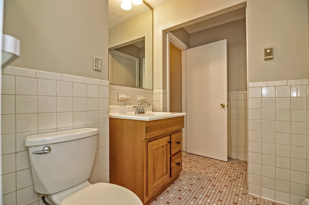 1323 Worcester Road, Unit E7 Framingham, MA 01701 - Photo 15 of 18