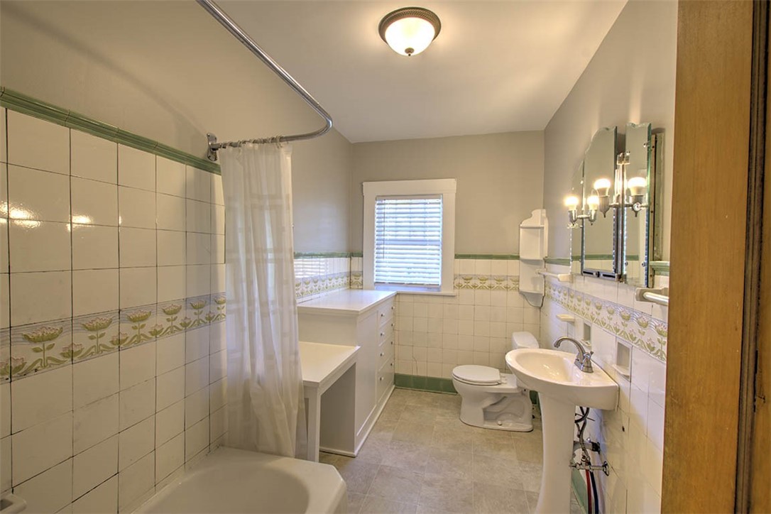 465 South Mc Clellan Avenue Decatur, IL 62522 - Photo 22 of 36