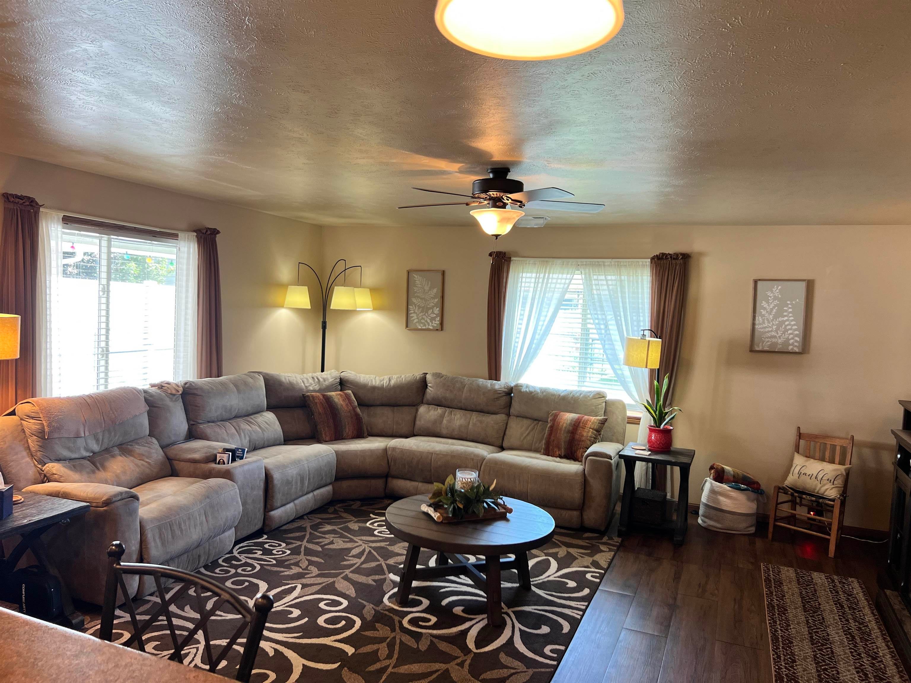 910 West Meadow Ridge Road Norfolk, NE 68701 - Photo 5 of 38 Gallery Image 5