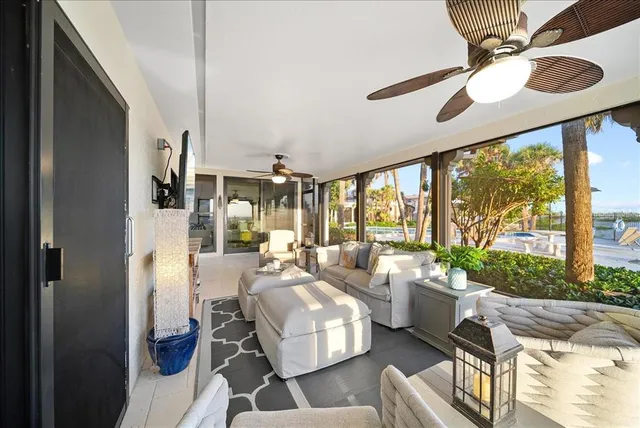 $13,000 | 718 Golden Beach Boulevard, Unit 1, Venice, FL 34285