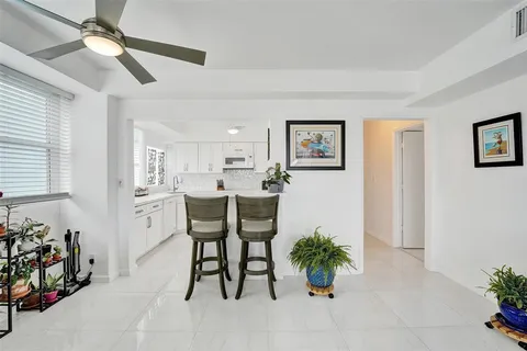 $425,000 | 1900 South Ocean Drive, Unit 301, Fort Lauderdale, FL 33316