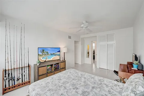 $425,000 | 1900 South Ocean Drive, Unit 301, Fort Lauderdale, FL 33316