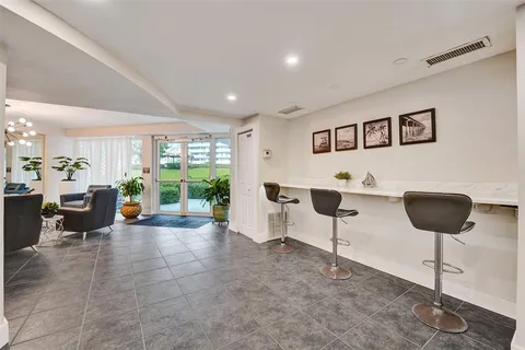 $425,000 | 1900 South Ocean Drive, Unit 301, Fort Lauderdale, FL 33316