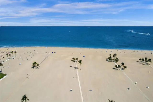 $425,000 | 1900 South Ocean Drive, Unit 301, Fort Lauderdale, FL 33316