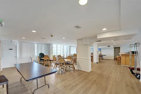 $425,000 | 1900 South Ocean Drive, Unit 301, Fort Lauderdale, FL 33316