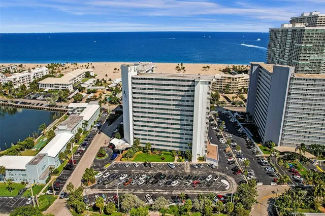 $425,000 | 1900 South Ocean Drive, Unit 301, Fort Lauderdale, FL 33316