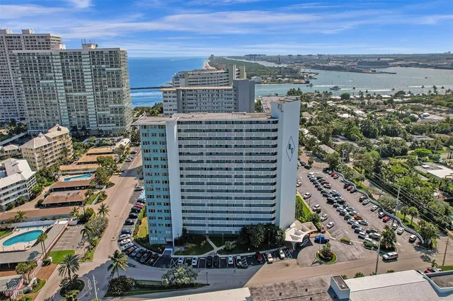 $425,000 | 1900 South Ocean Drive, Unit 301, Fort Lauderdale, FL 33316