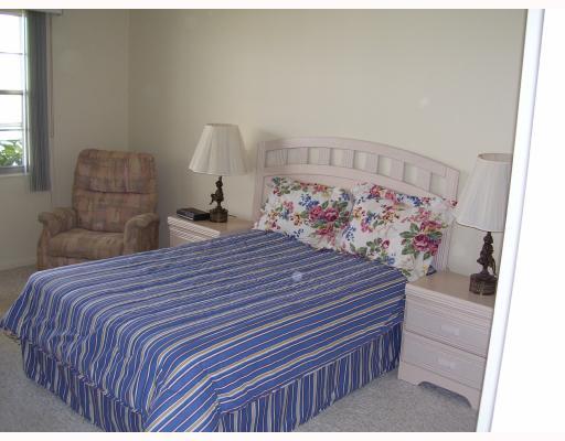 4008 Guildford East Boca Raton, FL 33434 - Photo 6 of 9 Additional Photo