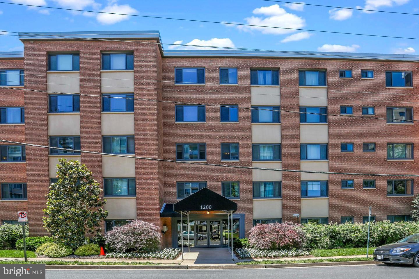 1200 South Arlington Ridge Road, Unit 314 Arlington, VA 22202 - Photo 1 of 17