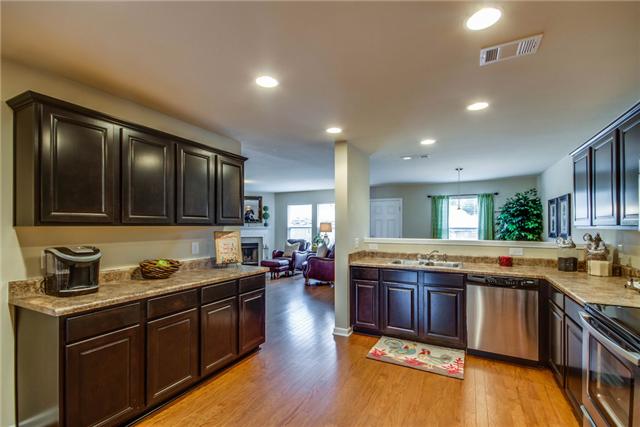 1031 Fulman Road Hendersonville, TN 37075 - Photo 8 of 20 GREAT SPACE FOR A FUTURE WET BAR......