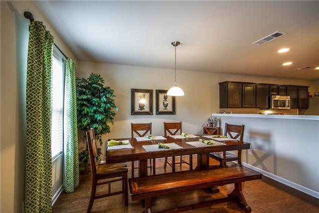 1031 Fulman Road Hendersonville, TN 37075 - Photo 9 of 20 AMAZING BREAKFAST NOOK! OPEN TO THE KITCHEN!