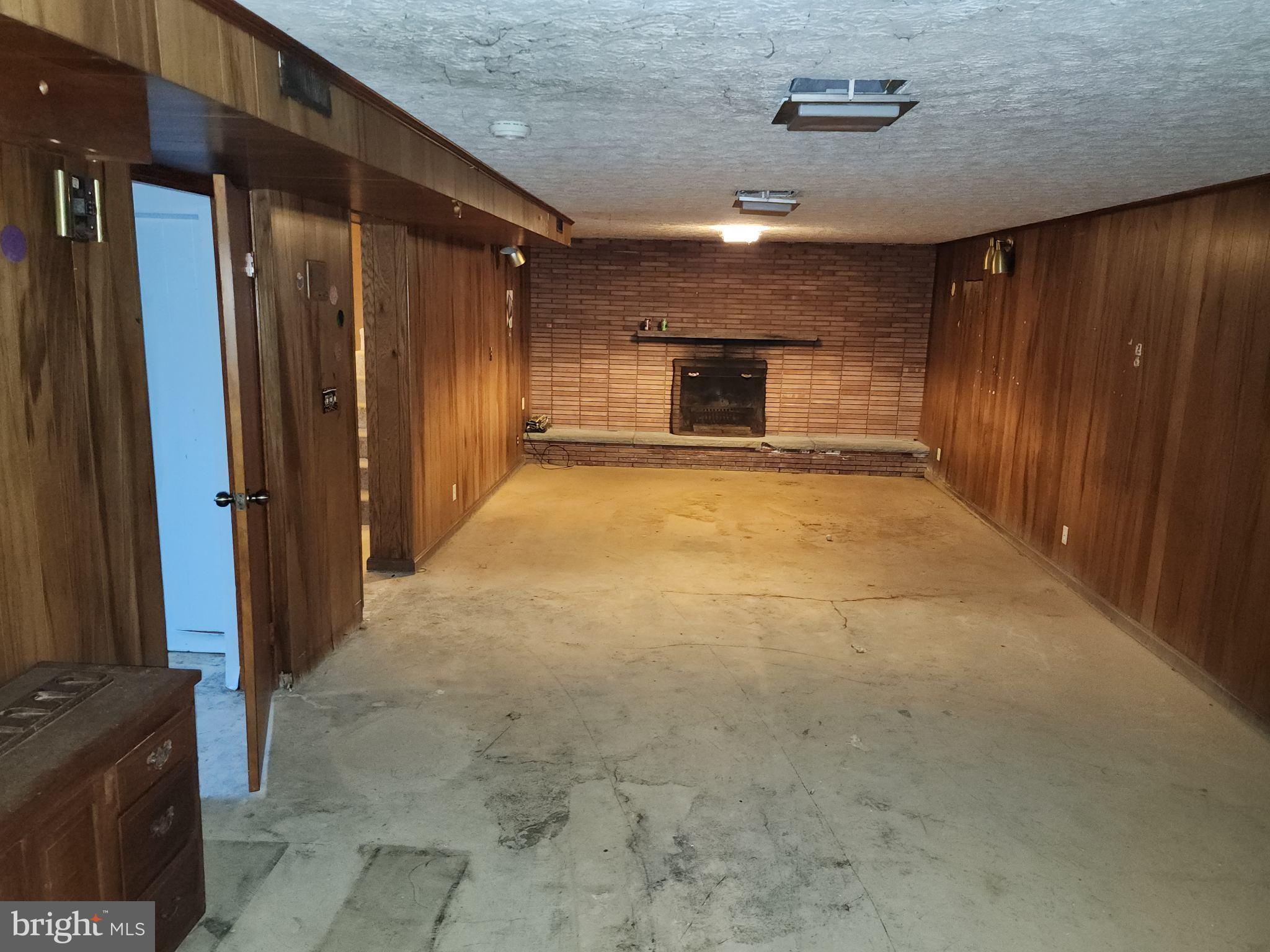 5504 Big Tyler Road Charleston, WV 25313 - Photo 13 of 35