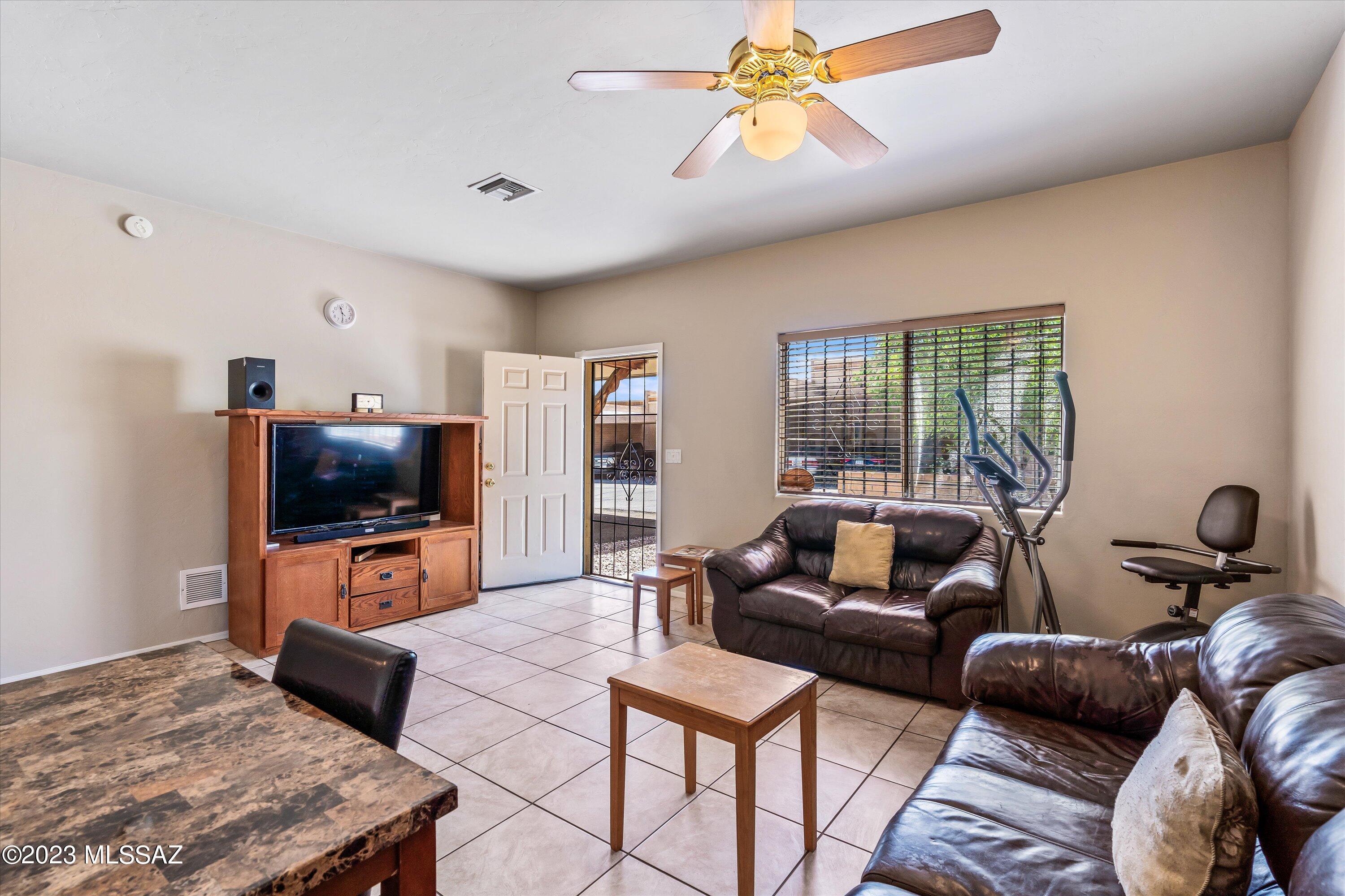 3534 South Mission Road, Unit 1 Tucson, AZ 85713 - Photo 9 of 40