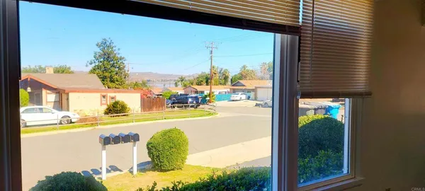 $1,635 | 16911 Glenetta Way, Unit 1, Lake Elsinore, CA 92530