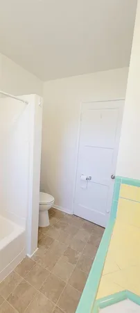 $1,635 | 16911 Glenetta Way, Unit 1, Lake Elsinore, CA 92530