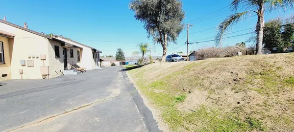 $1,635 | 16911 Glenetta Way, Unit 1, Lake Elsinore, CA 92530