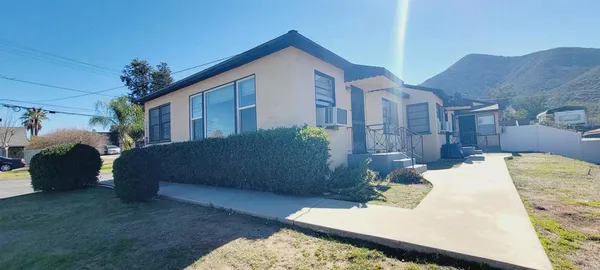 $1,635 | 16911 Glenetta Way, Unit 1, Lake Elsinore, CA 92530