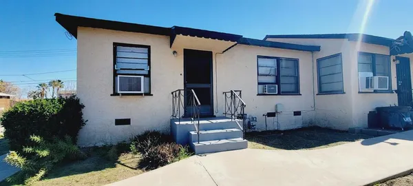 $1,635 | 16911 Glenetta Way, Unit 1, Lake Elsinore, CA 92530