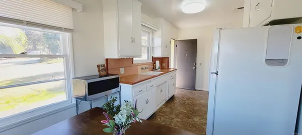 $1,635 | 16911 Glenetta Way, Unit 1, Lake Elsinore, CA 92530