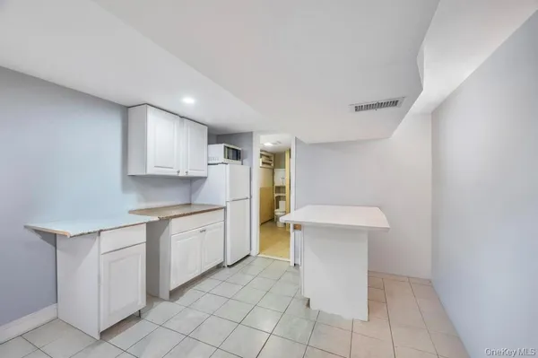$689,999 | 41 Walton Street, Brentwood, NY 11717